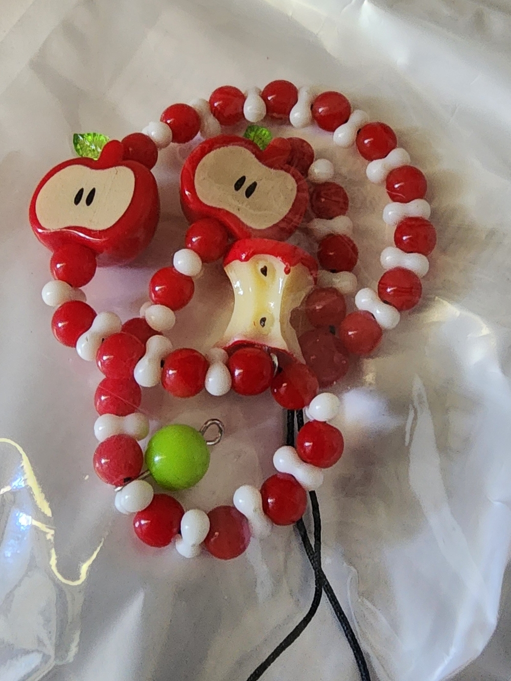 🍎Kids Red Apple Bead Necklace/Lanyard for Electeonics Or Backpack